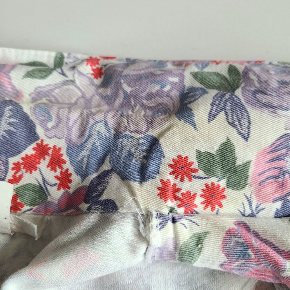 Vintage Atmosphere 100% cotton cropped floral jacket design asymmetrical zipper. - Picture 9 of 11